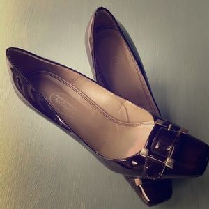 Women’s Pumps Size 7.5 Talbots brown
